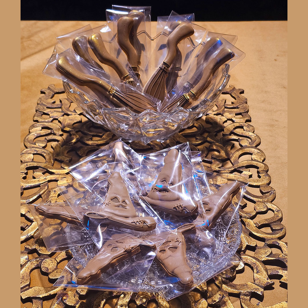 Pré-Show (Sala 05 - Mesa com Comidas e Bar)